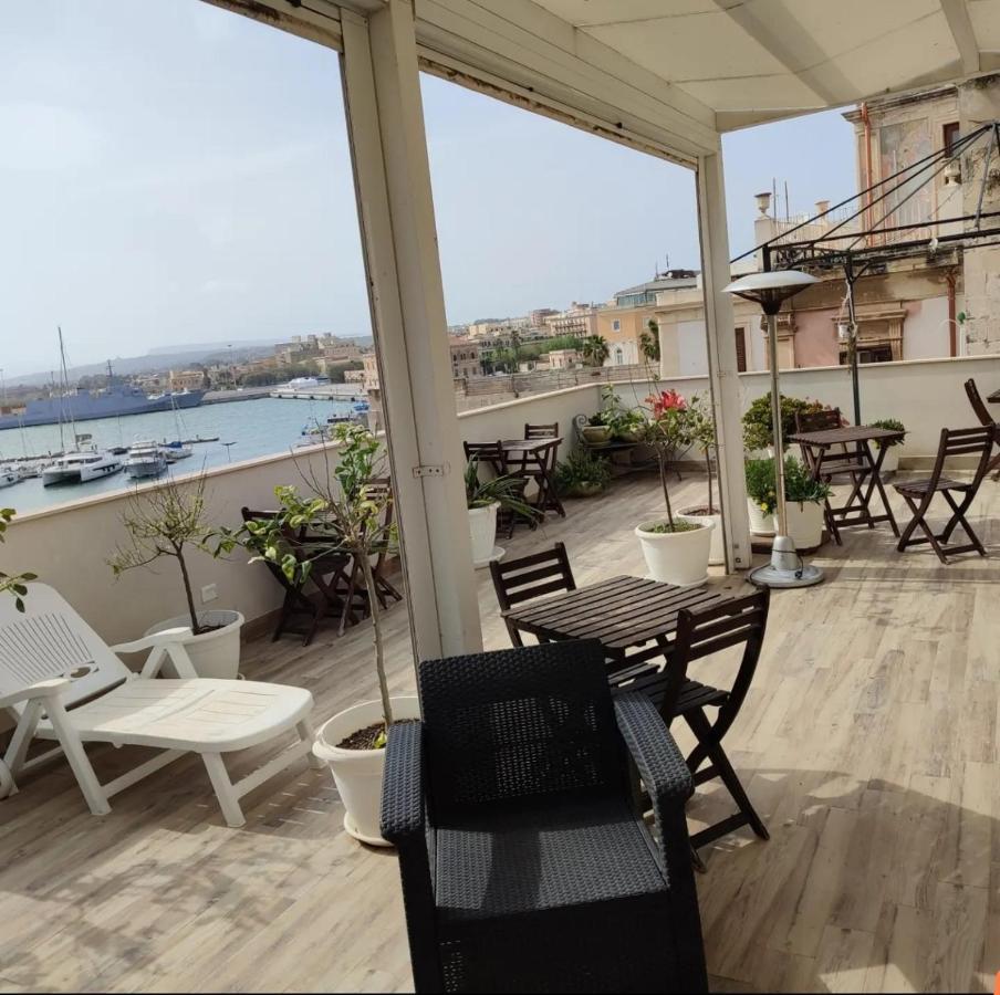 B&B Marina Di Ortigia Syrakus Exterior foto